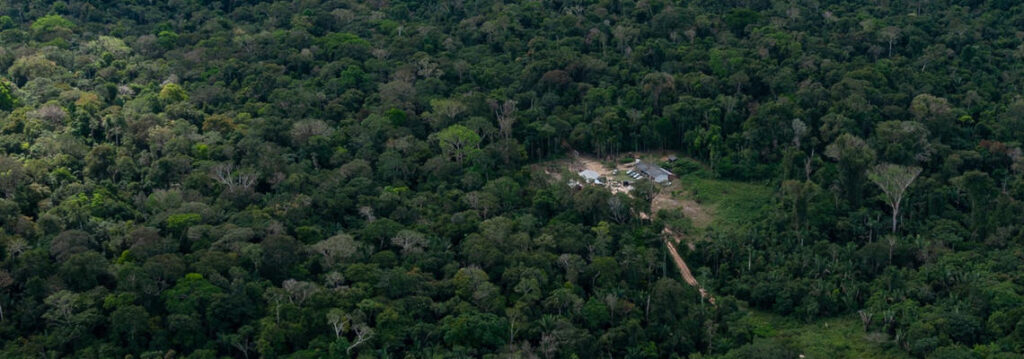 Base permanente da Funai na Terra Indígena Kawahiva do Rio Pardo, em Colniza | Créditos: Vinícius Mendonça/Ibama